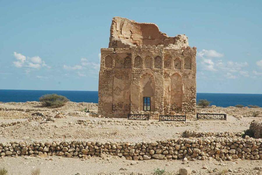 The Timeless UNESCO World Heritage Sites in Oman_ Ancient City of Qalhat