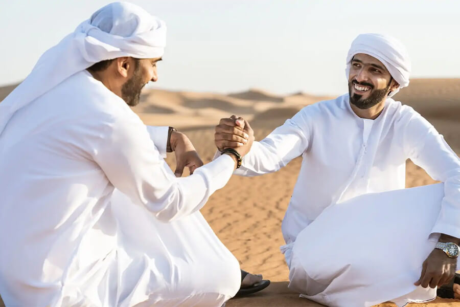 Cultural Foundations of Greeting Etiquettes in Oman and Myanmar