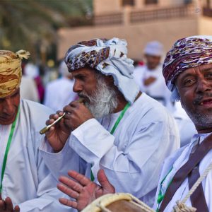 Differences Between Oman and Myanmar Greeting Etiquettes